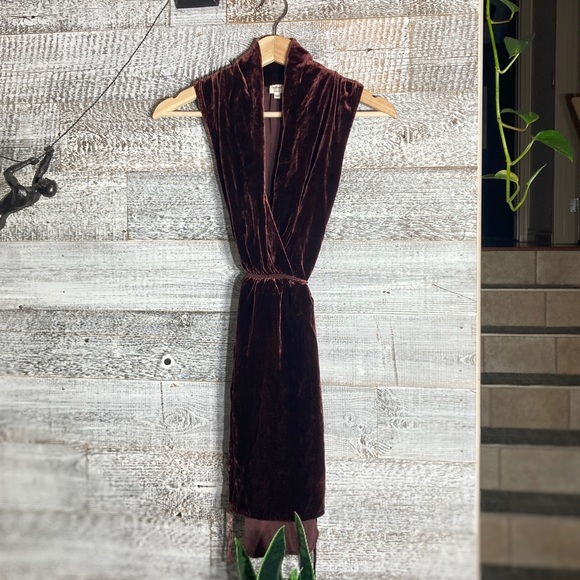 Wilfred Dresses & Skirts - 🏷 Wilfred | Velvet Sabine Faux-Wrap Dress - M, Burgundy Purple